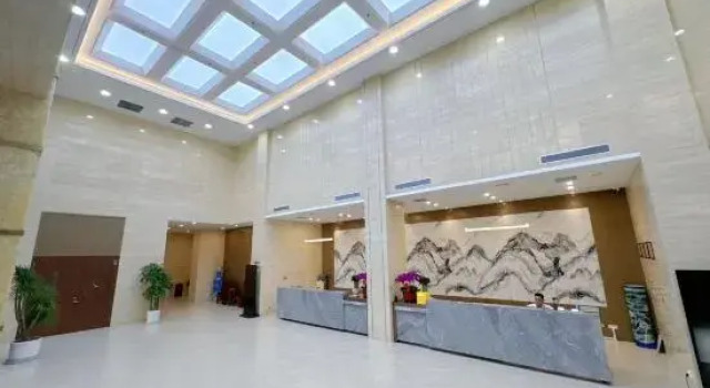 Luyue-Qiyun International Hotel (Pu Songling Former Residence Lutai Sports Plaza), Book Hotel Hotels in Zibo with a Pool, Swimming Pool