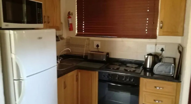Шале c 1 комнатой Bakubung Self-Catering Chalets