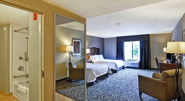 Студия Premium Quality Inn Gonzales