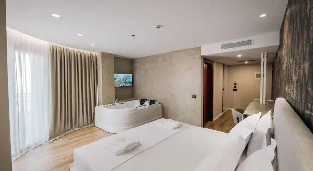 Люкс Deluxe Ermes Luxury Hotel