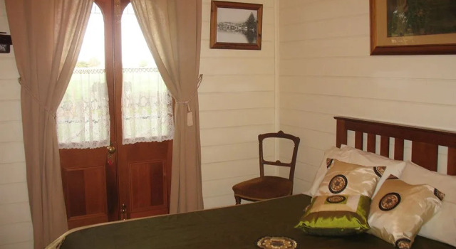Butterfly Farm Bed and Breakfast Nirranda, Book Farm Stay  