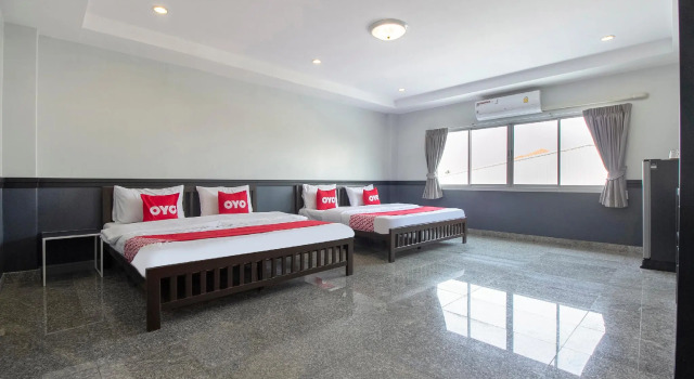 Семейный номер Standard OYO 664 Nara Hotel Restaurant and Bar