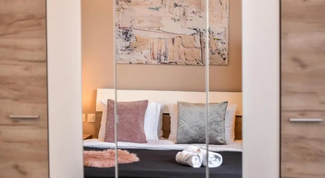 PASTEL HUES - Homey Central Apartment near Armeneasca, Prenota Appartamento Hotel a Muntenia con parcheggio, Parcheggio