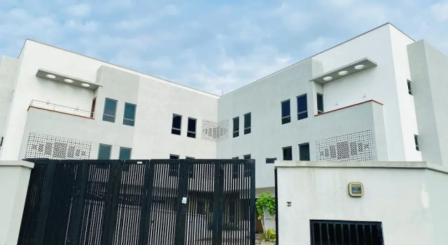 GRACE LODGE LEKKI Phase 1, Prenota Hotel Hotel a Eti-Osa con parcheggio, Parcheggio