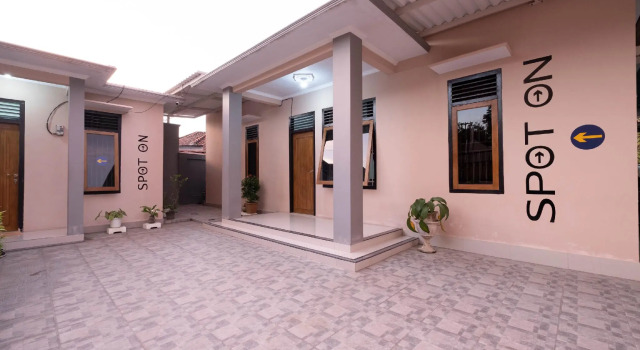SPOT ON 1784 TNC Residence Syariah, Забронировать Отель Недорогие отели Матарам, рядом с Lombok Epicentrum Mall, недорого