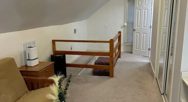 Номер Economy Inn on Fox Meadow - Spacious Victorian Inn