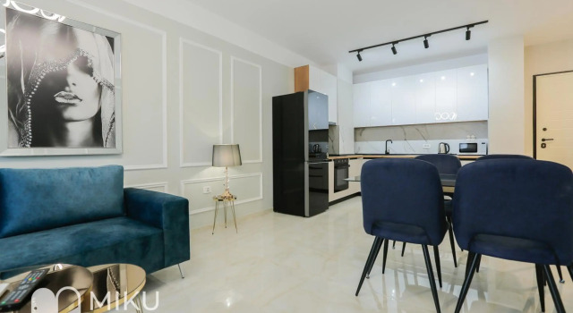 Miku Apartment - Vibrant 1Bd Apartment Near the Lake