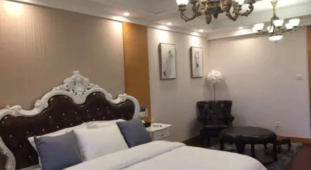 Люкс 38.6℃ Hotel (Chuhe Hanjie Subway Station Provincial Museum Branch)