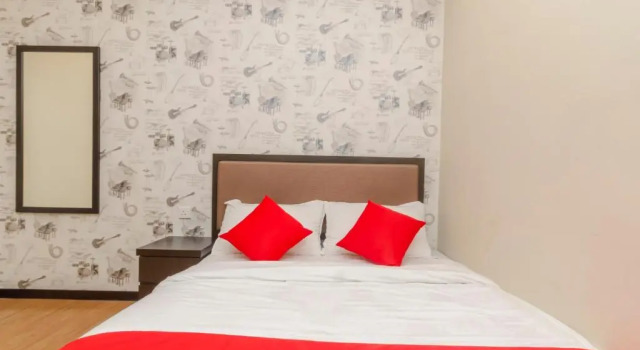 Standart çift kişilik oda OYO 1214 Oro Hotel