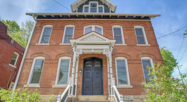 Коттедж < 1 Mi to Downtown: Historic Dubuque Gem!