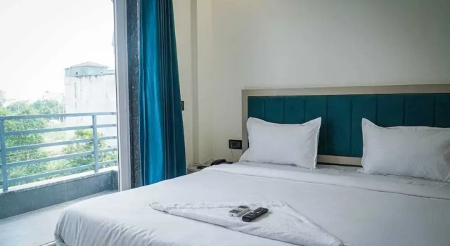 Номер Superior Leaf Studio Hospitalities Near Medanta