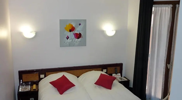 Номер Standard Sure Hotel by Best Western Saintes
