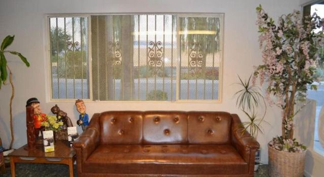 Tropics Motor Hotel