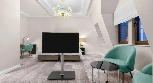 Четырёхместный семейный полулюкс Grand Park Hotel