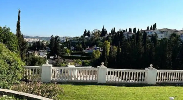 Вилла Beautiful Villa With Pool Scenic Views Sleeps 8