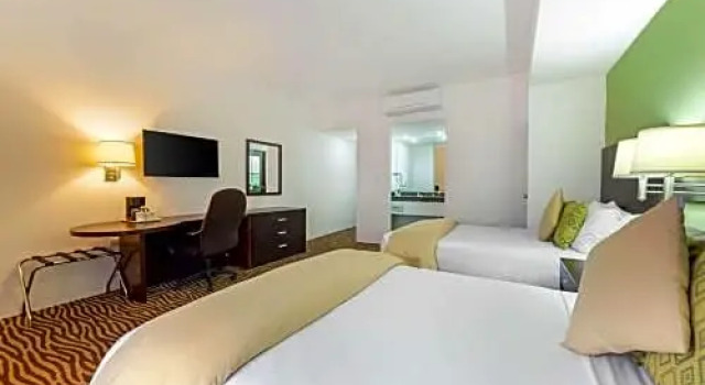 Двухместный номер Deluxe Quality Inn Nuevo Laredo