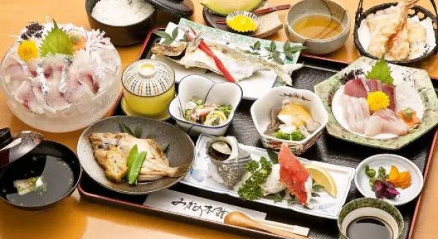 Mikame Honkan, Buchen Sie Hotel Seiyo Ehime