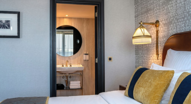 Люкс Barsey Hotel Barsey by Warwick