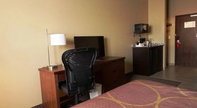 Suite Super 8 by Wyndham Regina