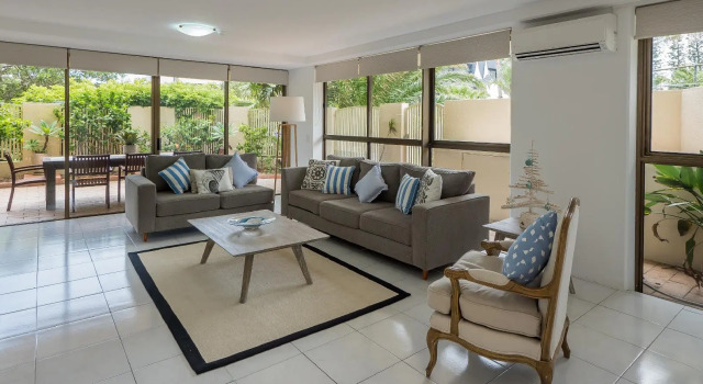 Апартаменты Norfolk Luxury Beachfront Apartments Gold Coast