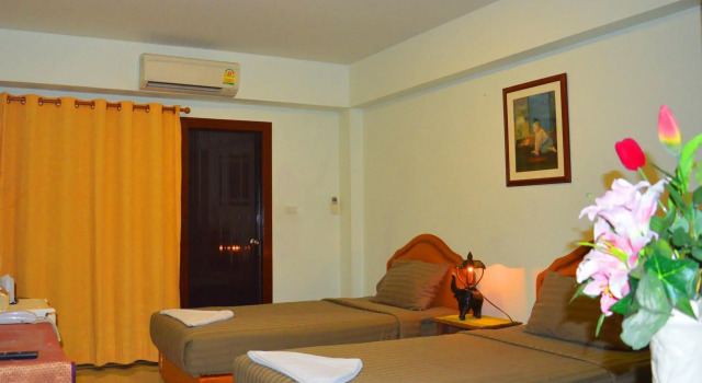 Silver Gold Garden Suvarnabhumi Airport Hotel