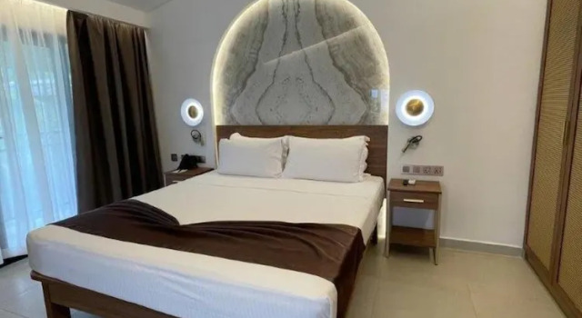 Coral Strand Smart Choice Hotel