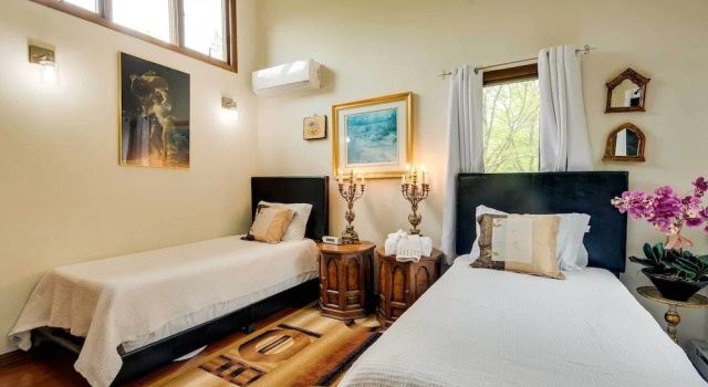 Коттедж Albrightsville Family Hideaway w/ Private Hot Tub!