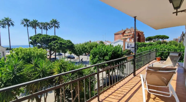 Апартаменты с 2 комнатами с видом на море Apartamentos Cabrera de Mar