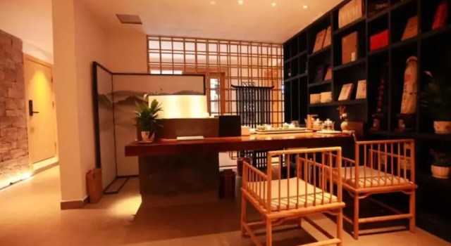 Yinlu Bedroom Fenghuang Hongqiao Shop