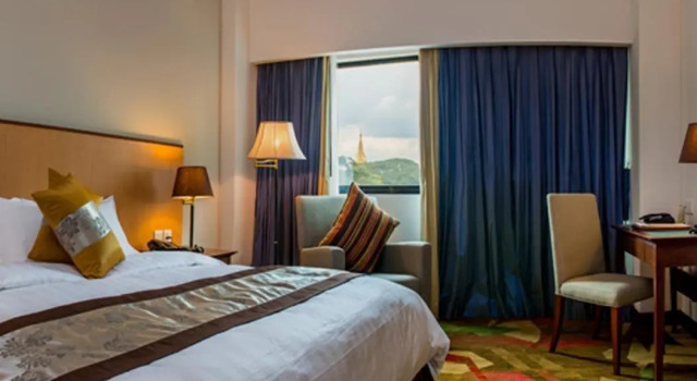 Номер Premier Summit Parkview Yangon
