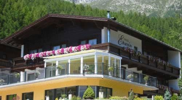 Haus Erwin, Prenota Hotel Hotel a Tirolo con parcheggio, Parcheggio