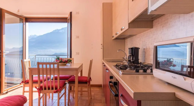 Apartment Alex 2 - Domaso, Prenota Appartamento Domaso Como