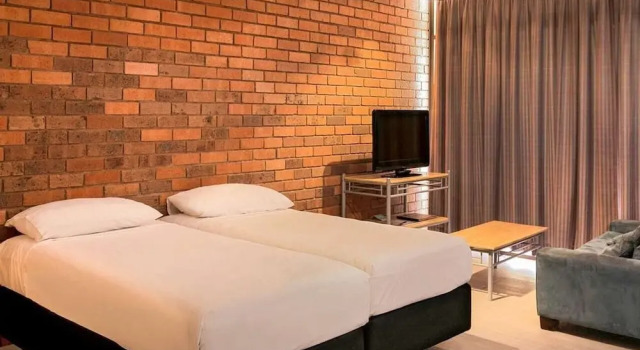 Студия Contour Hotel Katherine