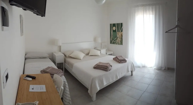 B&B Sogno Salentino, Book Bed and Breakfast Hotels in Lizzano with Parking, Parking