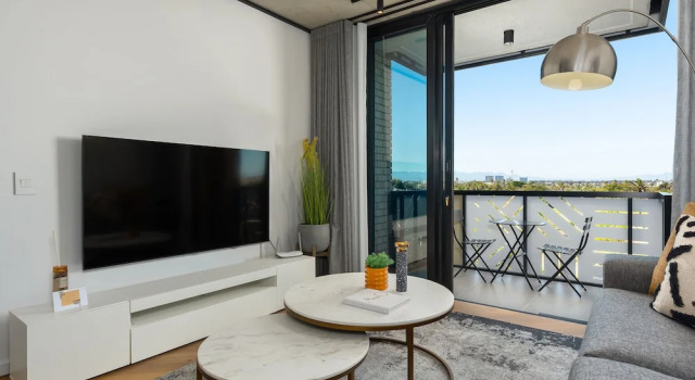 Апартаменты Classic Bridgewater One Apartments