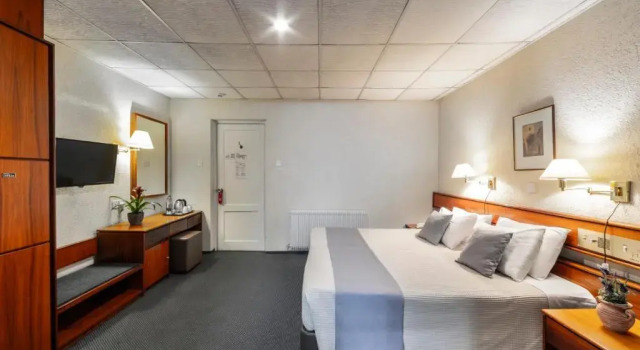 Standardowy dwuosobowy pokój Forest Park Hotel