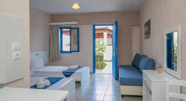 Апартаменты Mareva Hotel Apartments