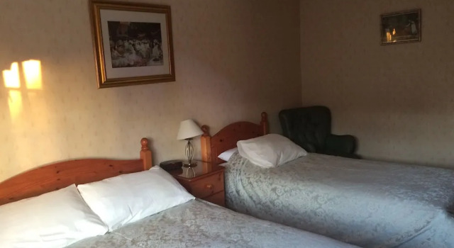 Трёхместный номер Standard Half Moon Hotel and Restaurant