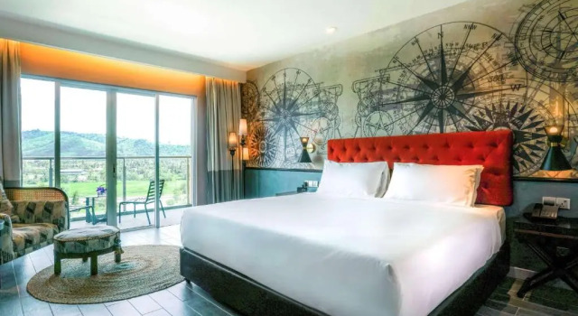 Двухместный номер Superior с видом на бассейн Mercure Langkawi Pantai Cenang