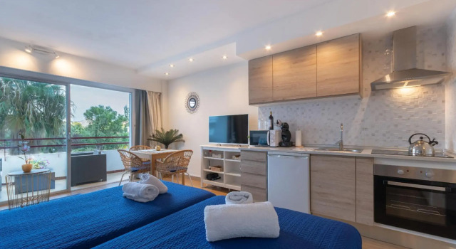 Relax In The Sun, Book Hotel Alcudia Majorca