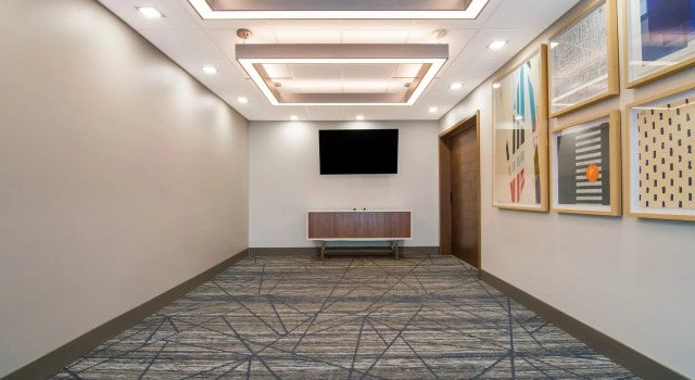 Holiday Inn Express & Suites Springdale Fayetteville Area by IHG