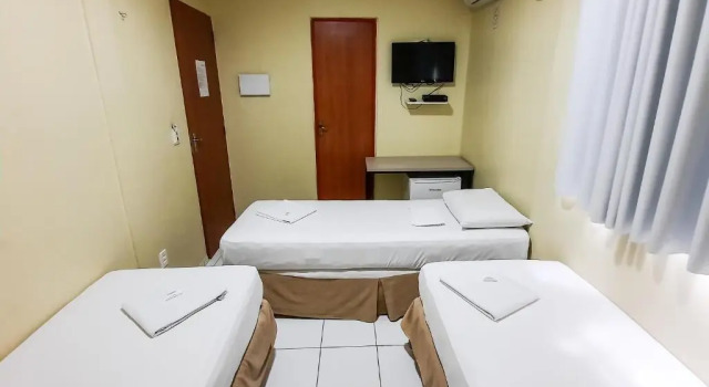 Трёхместный номер Standard HUB Hotel