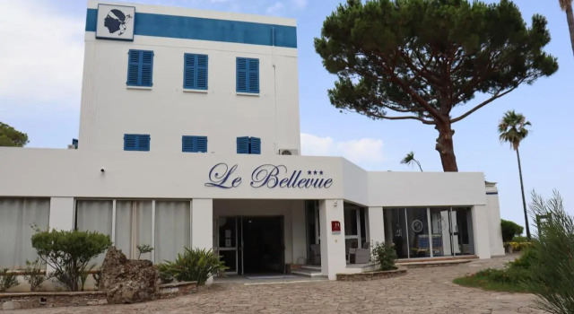 Hotel Bellevue, Забронировать Отель Сен-Флоран Upper Corsica