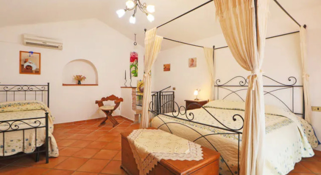 Locazione Turistica Montecalvo, Prenota Hotel Roccastrada 