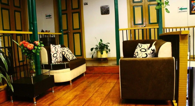 Hotel Geranios