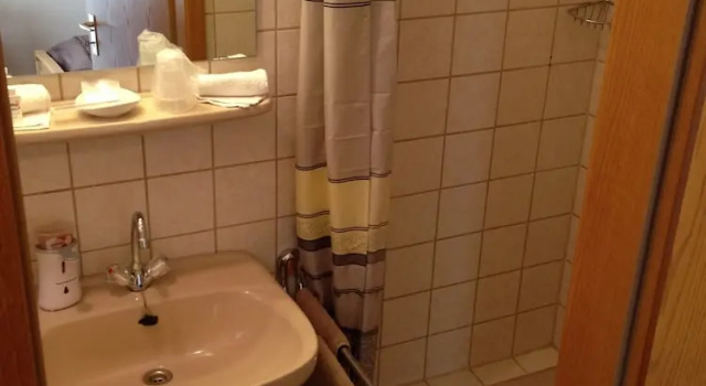 Номер Standard с балконом Mosel-Pension Gästehaus Christiane, Brodenbach