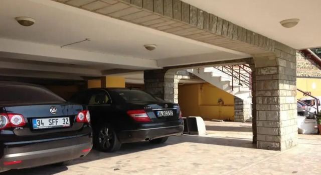 Yali Hotel Kilyos, Varaa Hotelli Hotellit Marmara-alue pysäköinnillä, Pysäköinti