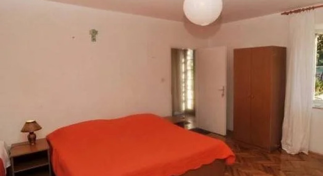 House Knezevic
