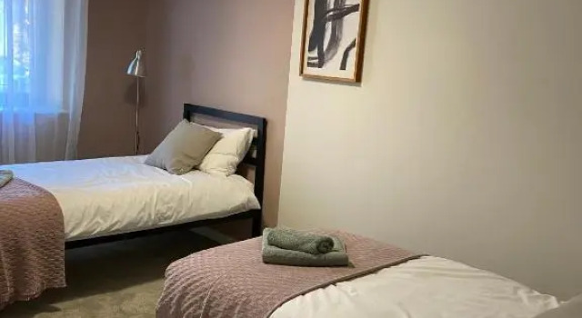 Central (yet tranquil), brand new 2-bed + free parking, Забронировать Отель Йорк Северный Йоркшир, рядом с Церковь Св. Олафа