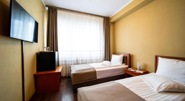 Areo Hotel & Restaurant, Varaa Hotelli Odorheiu Secuiesc 